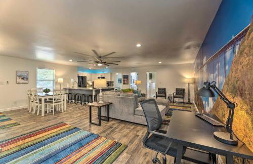 Pet-Friendly Digs with Fire Pit and Large Yard! - Foto 7