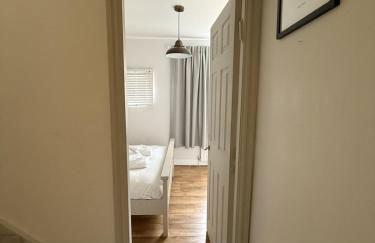 Cosy 4BR house, West Didsbury, bars and restaurants close by, Free Parking, Sleeps 8 - Photo 28