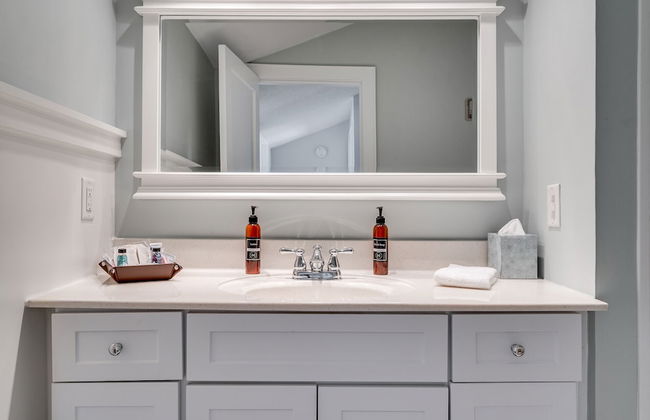 Lakefront Retreat - Foto 16