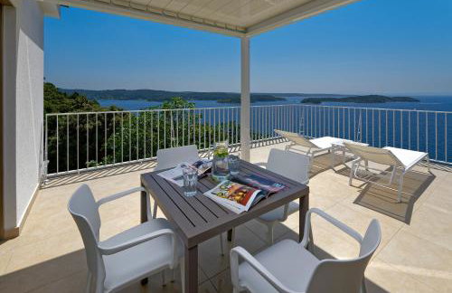 Zlatni Zalaz,Apartments,Supetarska Draga - Foto 13