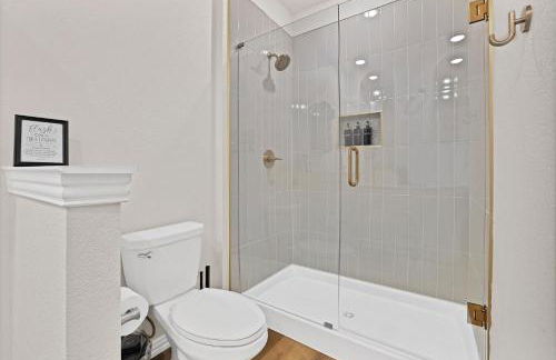 Victory Villa - Lux Townhome Walk 2 Globe Life - Rangers & Cowboys Stadiums - Foto 25