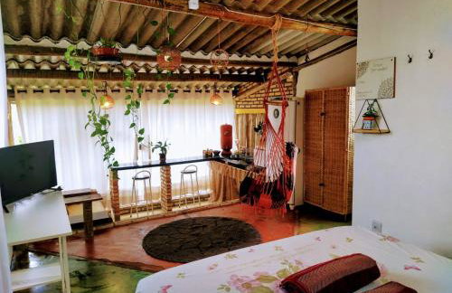 Chalé aconchegante, pertinho da cidade e conectada a natureza - Foto 11