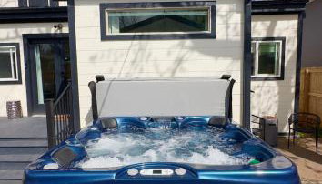 NEW REMODEL Denver Luxury Home with Private HOT TUB - Foto 4