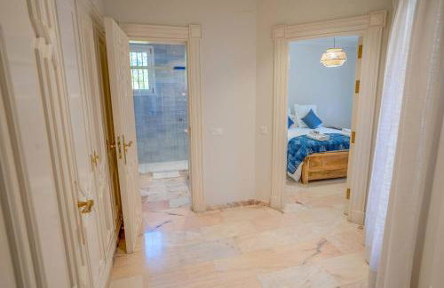 Villa de Lujo para familias y empresas - Photo 29