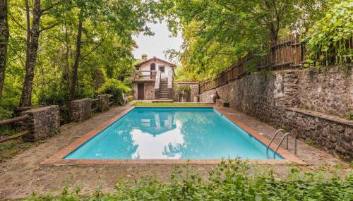 Holiday Home with Garden and shared pool - Foto 2