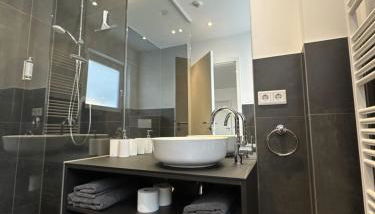 AP 4 - Living Apartment Houses - Foto 5, towels, Shower