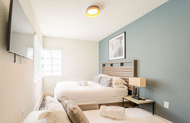 TWO Bedroom Apartment - Photo 15