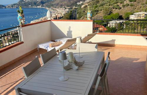 La Baia delle Sirene Luxury Apartment - Foto 18