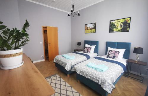 Under the Hill plus - Foto 4