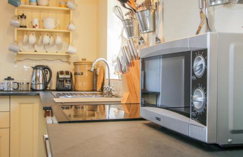 High Grove - Photo 12