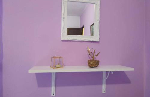 Violet Bedroom and Apartment - Photo 20