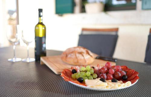 Villa Niko PET FRIENDLY 200 M FROM HIDDEN SANDY BEACH pets stays for free - Photo 61