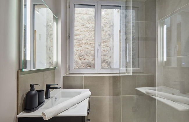 Superb & New Studio Eiffel Tower - Photo 7