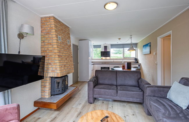 Cozy Holiday Home With hot tub on Texel - Foto 13