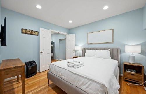 Lakefront, Private Covered Dock, Huge Balconies - Foto 19