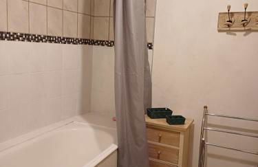 Logement tout équipé centre ville - Photo 7