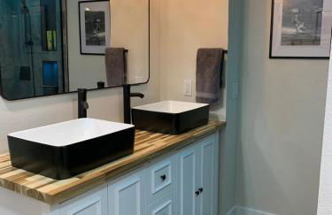 House on the WATER Lake of the Ozarks MO BIG DECK Swim Dock - Foto 4