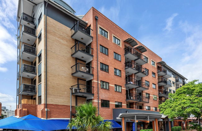 Central Brunswick Apartment Hotel - Foto 1