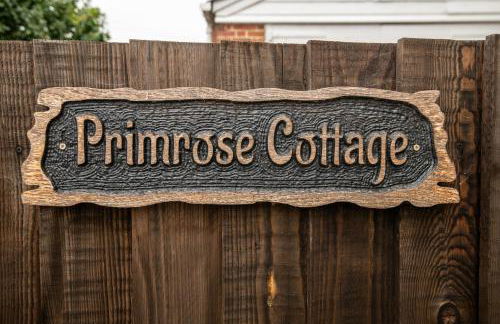 Primrose Luxury Cottage with Private Hot tub - Photo 20