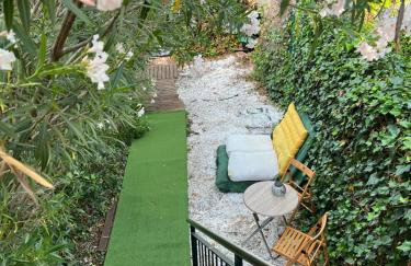 Apartamento abierto con patio - Photo 25