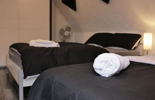 2 Zimmer Wohnung mit Küche und Terrasse - Foto 5