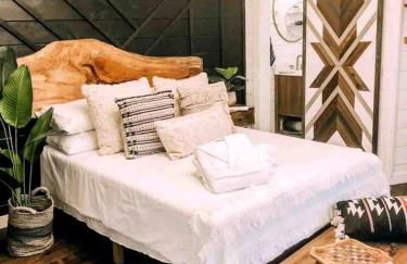 Secluded Treehouse Rental Ideal for Glamping in Alabama - Foto 3