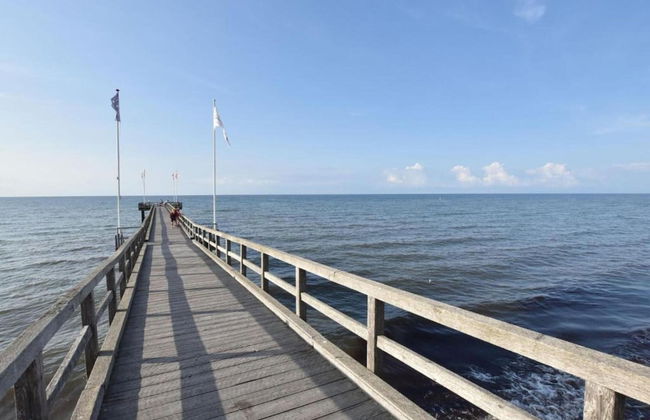 Striking Holiday Home in Sternberg With Jetty - Foto 72