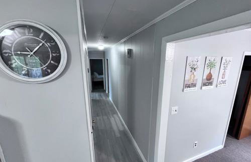 Cozy Retreat with Private Backyard Oasis - Foto 15