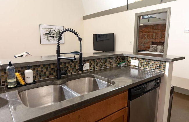 Extra Classy 1 BR Loft With Exposed Brick Downtown - Foto 7