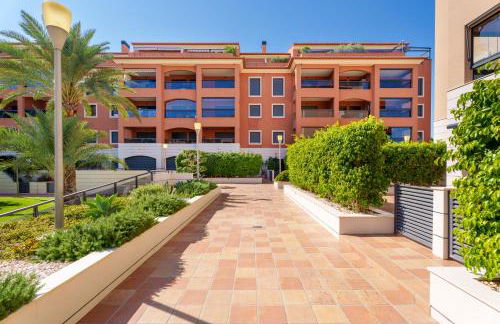 Hogar Brisa de las Marinas acogedor apartamento con amplia terraza y acceso directo a las piscinas-Comfortable apartment with spacious terrace and direct pool access - Foto 38