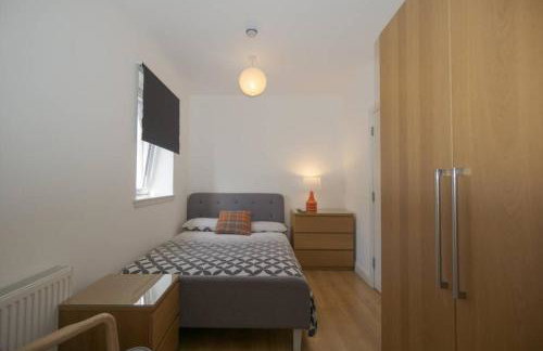 Town centre 4xbed 4xbath apartment - Photo 9