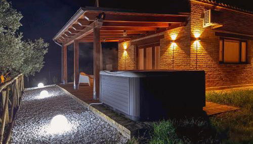 Private Pool & Jacuzzi with View by Host Hero - Foto 3, Garden, Garden view