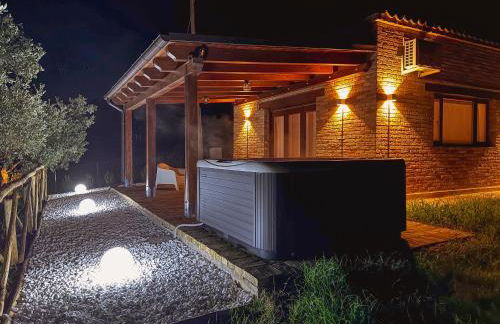 Private Pool & Jacuzzi with View by Host Hero - Foto 1