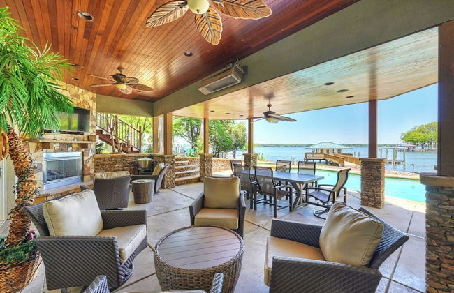 Water, Water Everywhere by Avantstay Pool + Dock - Foto 9