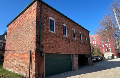 Carriage House with garage downtown - Foto 10