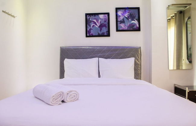 Comfy Studio Room Sunter Park View Apartment - Foto 1