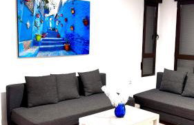 Soho Boho Apartments - with sunny rooftop terrace and fiber optic internet - Photo 12