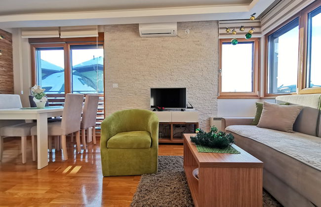 Konaciste Egoiste - Centar - Photo 24