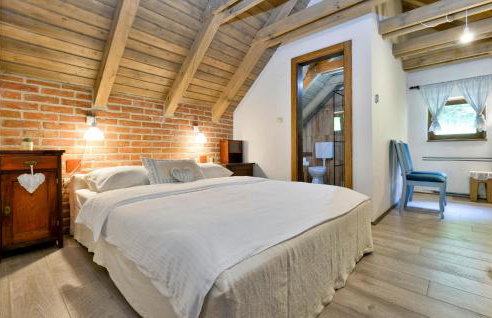 5 Bedroom Awesome Home In Novi Marof - Foto 48