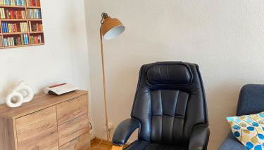 Sternbusch Wohnung, perfekte Lage zwischen Uni und Hbf Duisburg - Photo 2