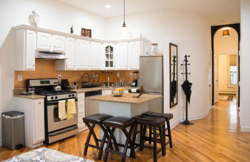 Historic 1869 Brownstone 15 min to NYC downtown - Foto 13