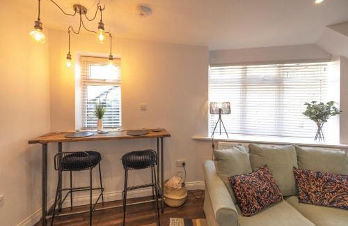 Cosy Cottage for Couples, Parking, 3 Min 2 Beach - Foto 7