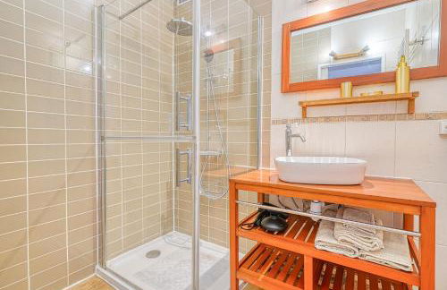 Hana Home 2 chambres Bougival parking privé proche A86 - Foto 10