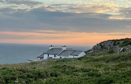 Goferydd, South Stack, Anglesey, 4 bed luxury home, hot tub, dog friendly - Foto 56