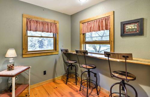 Black Mountain Cabin with Screened Porch and Views! - Foto 11