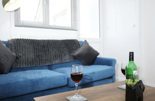 Comfortable Studio Apartment By N And N Stays Ltd, Peaceful Area Close to Cardiff Bay and Access Training Centre, Private Parking and Fast Wifi - Foto 10
