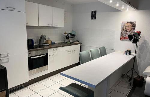 EG Wohnung mit eigenem Eingang - Foto 10