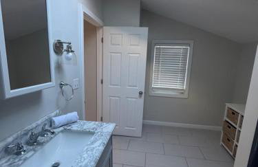 Waterfront Escape HotTub, Pets OK, Pool Table - Foto 33