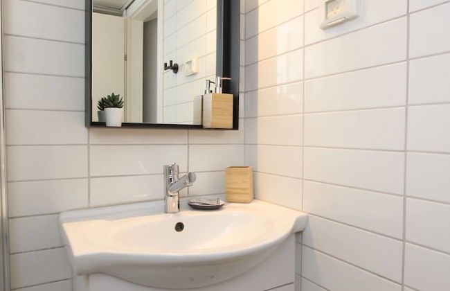 Solo STU apt TAU By Sea N Rent - C Bldg. - Foto 7