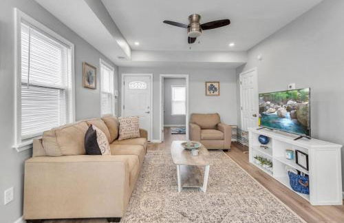 Dave and Busters, Outlets, Convention Center across street w Parking - Sleeps 15 - Foto 1